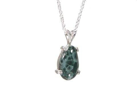 Greenstone  Pendant  9 x 15 mm  4419